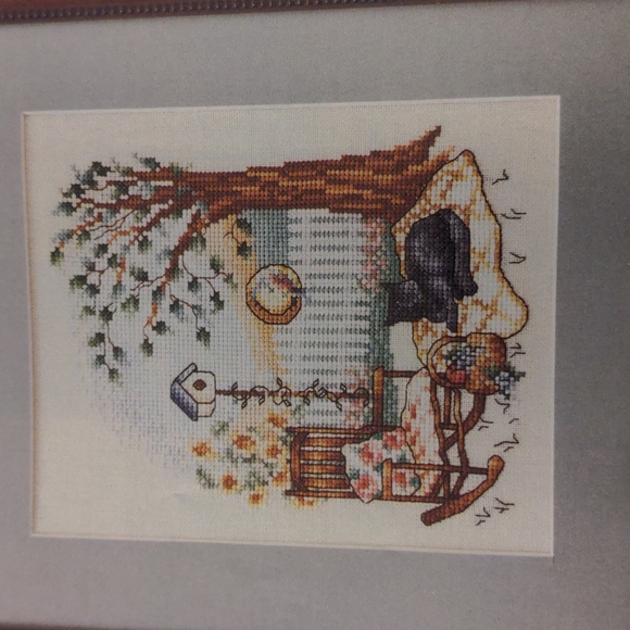 Just CrossStitch Magazine April 2000 - Picture 4 of 13